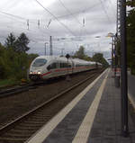 Der ICE3 DB aus Frankfurt am Main nach Brüssel-Süd kommt durch Kohlscheid als Umleiter aus Richtung Mönchengladbach,Herzogenrath und fährt in Richtung Aachen-West,Hbf und fährt die Kohlscheider-Rampe hoch. Aufgenommen von Bahnsteig 1 in Kohlscheid. 
Bei Wolken am Nachmittag vom 17.10.2019.