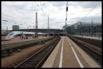 Blick auf Dem Bahnhof Mnchen-Hbf.Links ICE 3 Mit ICE 518 Doppeltraktion Vorne Steht Der Taufnahme''Bergisch Gladbach''Von Mnchen-Hbf Nach Dortmund-Hbf.ber Stuttgart-Hbf,Kln-Hbf.Zur Abfahrt