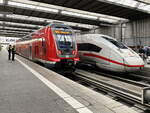 Montag der 16. November 2023 (der erste Streiktag in 2023) steht 445 077 neben den ICE 505 (9480) aus Berlin kommend im Hauptbahnhof von München.