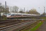 DB Fernverkehr ICE3 403 xxx-x am 08.11.25 in Kahl am Main