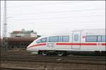 Das schnellste Internet auf dem Landweg:  HotSpotICE  403 037  Stuttgart  fhrt als ICE 517 nach Mnchen Hbf.