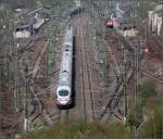 Blick auf den Bahnhof Vaihingen (Enz). 

Die Version Matthias fokusiert die Gleisanlagen mit dem durchfahrenden ICE. 12.04.2009