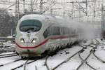 ICE 3 bei der Einfahrt in den Dortmunder Hauptbahnhof 3.1.2010