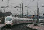 403 057-3 und  *** als ICE 505 (Kln Hbf-Basel SBB) bei der Durchfahrt Rastatt 1.1.10