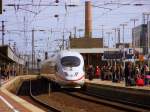 ICE 728 aus Mnchen Hbf grade nach seiner Ankunft in Dortmund Hbf am 02.04.2010