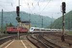 Nach einem Standortwechsel konnte auch noch dieser ICE der Baureihe 403 auf dem Weg in Richtung Ulm am 16.5.2010 im Geislinger Bahnhof aufgenommen werden.