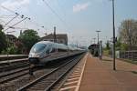 Hier ist die Doppeleinheit, die aus 403 036-7  Ingolstadt  und 403 509-3  Aalen  bestehen, bei der Durchfahrt gen Norden durch Denzlingen. (05.05.2013)