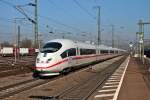 Durchfahrt am 31.01.2014 von 403 502-8  Hansestadt Lübeck  und 403 053-2 in Weil am Rhein in Richtung Basel.