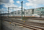 Blick aus dem EC 115, auf den in Stuttgart stehenden 403 052-4  Mönchengladbach .
Unterwegs war 403 052-4 als ICE 610 (München Hbf - Frankfurt(M) Flughafen Fernbf - Dortmund Hbf).
Aufgenommen am 29.3.2016 