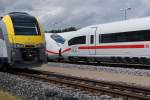 neuer Desiro fr Belgien und zwei gekuppelte ICE Velaro beim Tag der offen Tr im Prfcenter Wildenrath am 1.7.2012