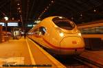 DB ICE Velaro D 407 013 als ICE816 in K�ln Hbf, Dezember 2013.