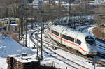 06.01.2017 ICE bei der Ausfahrt aus dem Göppinger Bahnhofsbereich in Richtung Ulm