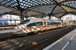 406 504-1  Brussel/Bruxelles  fährt am 4.7.2017 als ICE10 von Frankfurt(Main) Hauptbahnhof nach Bruxelles Midi in den Kölner Hauptbahnhof ein.