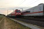 Zugbegenung eines ICE nach Amsterdam Centraal und dem aus Rheydt kommenden ex IC 2223 der wegen einer Baustelle zwischen Erkelenz und Geilenkirchen zur Zeit in Rheydt endet und hier auf dem Weg nach