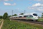 Nachschuss auf 406 582-7 (4682)  Köln , als dieser am Nachmittag des 25.05.2020 als ICE 104 (Basel SBB - Amsterdam CS) südlich von Buggingen über die Rheintalbahn durchs