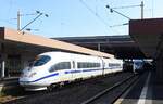 Am Morgen des 01.06.2022 fährt der  Europa -ICE3M 406 001-8 aus dem Düsseldorfer Hauptbahnhof aus