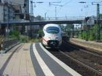 ICE mit Hollndischem Logo und offener Bugklappe am 17.7.2005 in Worms Hbf.