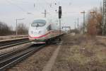 406 053-9 am 16.03.2013 zusammen mit 403 015-1 auf dem Weg nach Kln und Amsterdam. Hier ist die Doppeleinheit im Bahnhof Orschweier.