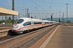 Einfahrt am 13.05.2015 von 406 004-2 (4604) zusammen mit 406 581-9 (4654) als ICE 104/504 (Basel SBB - Köln Hbf/Amsterdamm Centraal) in Basel Bad Bf.