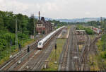 Der erste dreizehnteilige Serienzug des ICE 4, 812 052-0 (Tz 9452), durchfährt als Umleiter den Bahnhof Eichenberg auf Gleis 2 Richtung Kassel.