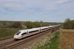412 025  Nordrhein-Westfalen  auf dem Weg nach München am 6. April 2024 bei Vierkirchen.