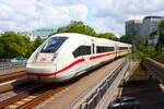DB Fernverkehr ICE4 412 xxx am 16.07.25 in Hamburg Dammtor vom Bahnsteig aus fotografiert