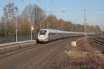 Ein ICE 4 in Diepholz bei seiner Fahrt in Richtung Osnabrück am 22.11.2025