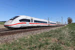DB Fernverkehr ICE4 9033 (412 033) am 8. April 2026 bei Vierkirchen.   