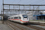 ICE 4 5812 070-1 durchfährt am 09.03.2026 den Bahnhof Rupperswil.