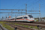 ICE 4 0812 097-5 durchf�hrt am 06.10.2026 den Bahnhof Muttenz.