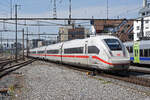 ICE 4 0812 063-7 verlässt den Bahnhof Thun. Die Aufnahme stammt vom 21.04.2022.
