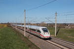 Während ICE 1 und 2 in den 90ern auf der Strecke zwischen Magdeburg und Braunschweig planmäßig unterwegs waren, kommt der ICE 4 bis jetzt nur bei Umleitungen auf die KBS 310.
