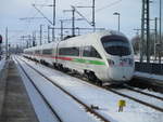Nach zwei Minuten Aufenthalt in Bergen/Rügen ging es,am 01.Februar 2021,für den ICE-T 411 578 weiter nach München.Der ICE kam von Binz.