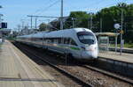 ICE-T 411 009-5 mit dem Namen  Güstrow  als ICE1217 von Berlin-Gesundbrunnen nach Bregenz am 03.07.2021 in Memmingen.
