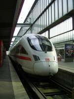 411 081-3 steht am 16.4.2009 als ICE nach Zürich HB im Stuttgarter Hbf.