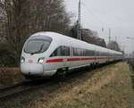 415 521-4 als IC 2919(Warnemünde-Dresden)bei der Durchfahrt in Rostock-Bramow.16.01.2022