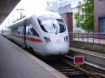 Ein ICE-T in Hamburg-Altona.