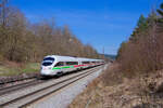 411 073 DB Fernverkehr als ICE 92  Berolonia  (Wien Hbf - Hamburg-Altona)  bei Postbauer-Heng Richtung N�rnberg, 11.04.2022