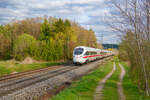411 075 DB Fernverkehr  Villingen-Schwenningen  als ICE 90 (Wien Hbf - Dortmund Hbf) bei Postbauer-Heng, 18.04.2022
