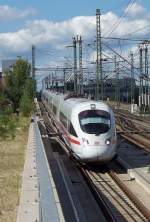 ICE 1513 fhrt gerade in Berliner Hbf(tief) rein.