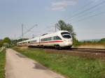 Ein ICE-T nach Mnchen am 24.04.2011 unterwegs bei Kersbach.