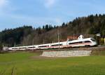 Ein ICE-T nach Wien West am 31.03.2009 bei Wernstein am Inn.