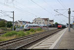 Drei auf einen Streich im Bahnhof Bitterfeld:  Während 411 577 (Tz 1177  Rathenow ) und 411 606-7 (Tz 1192  Linz ) als ICE 1714  Pommersche Bucht  (Linie 28) von München Hbf nach Ostseebad