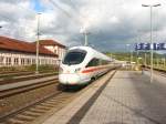 Einfahrt ICE 184 (BR411 083 Oberursel(Taunus) Tw1183) in Rottweil am 5.9.07 und wer steht da am Bahnsteigende?? Viele Gre an Phillip Fahrenbruch