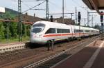 ICE 1548 nach Frankfurt(M)Flughafen Fernbf bei der Einfahrt in Eisenach am 09.06.2010