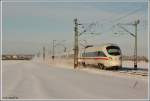 Dieser Formschne ICE bildet am 10.12.10 die Einheit von Frankfurt (Main) nach Wien Hbf. Letzter Halt war gerade Regensburg um 09:30 Uhr nchster Halt ist Plattling.   Standpunkt war Mangolding. 