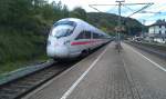 Ein ICE-T muss am 13.05.2012 auerplanmig einen Zwischenhalt in Ludwigsstadt einlegen, denn da zur Zeit Bauarbeiten sind knnen die Zge nur ber ein Gleis fahren.