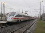 Zwei 411er stehen am 30. Januar 2013 als L-ICE nach Nrnberg Hbf im Bahnhof Kronach.