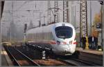 ICE 1512 nach Hamburg verlässt Naumburg(Saale)Hbf. (27.10.2015)