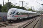 Hier 415 022-3  Torgau  und 411 076-3  Coburg  als ICE1558 von Leipzig Hbf. nach Wiesbaden Hbf., bei der Ausfahrt am 19.8.2014 aus Erfurt Hbf. 